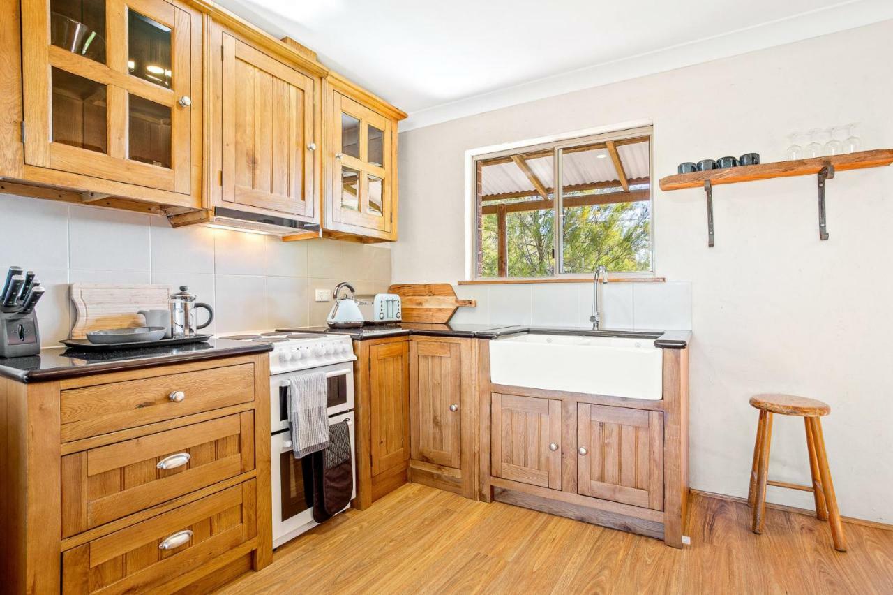 Braeside Cabin Two Alphitonia Central Tilba Exterior photo